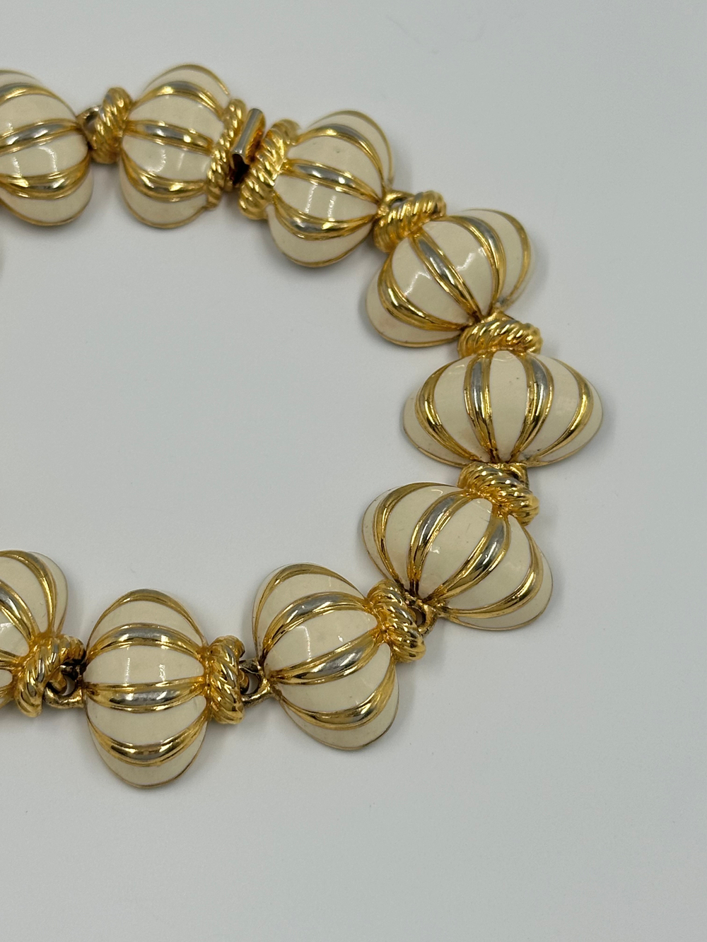 Браслет с кремовой эмалью Joan Rivers