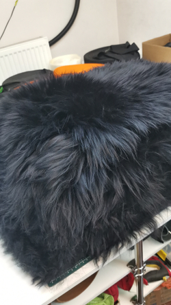 Подушка из овчины  на седло для лошади!