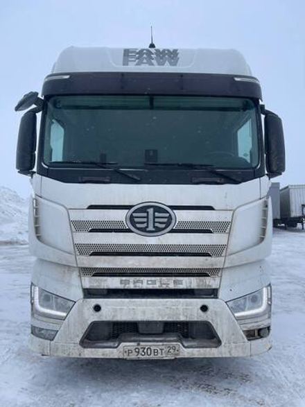FAW J7 6x4 Седельный тягач CA4250P77K25T1E5 (Дизельный, 12.5 л, 553 л.с. АТ)