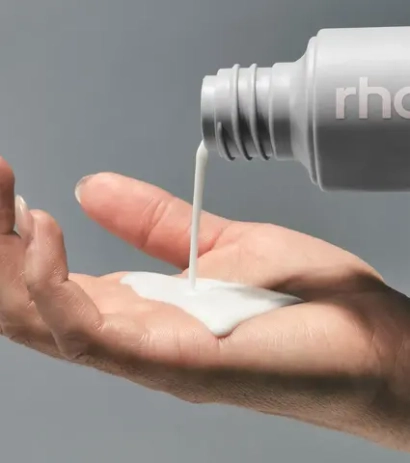 Молочко для лица Rhode Glazing Milk 65 мл