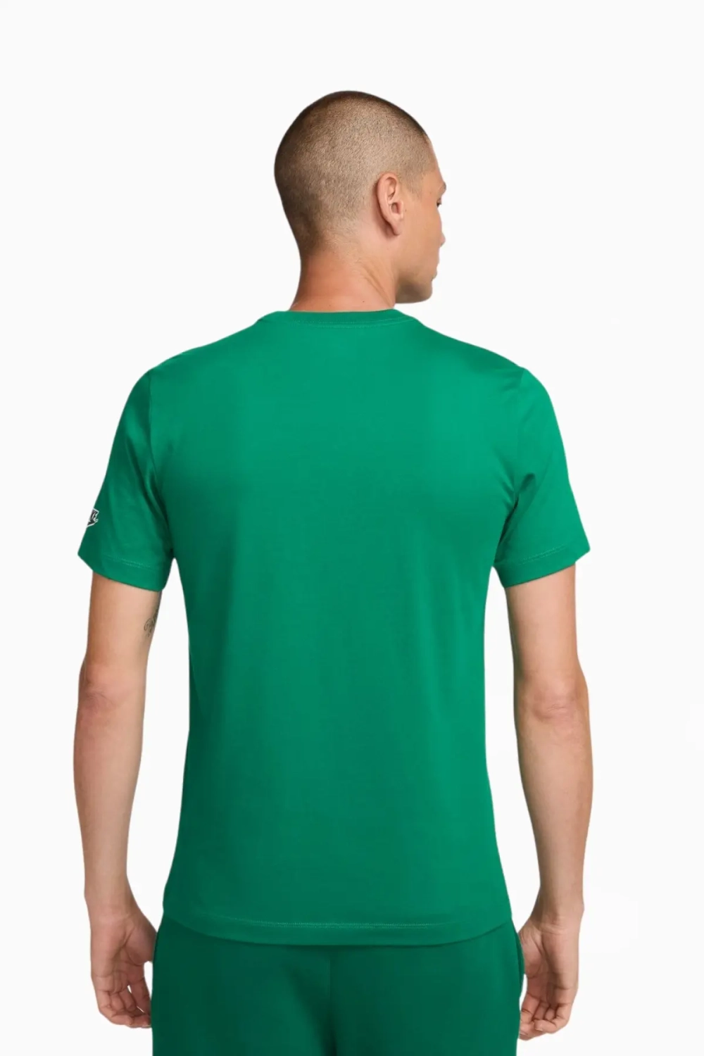 Футболка Nike Club - зеленый