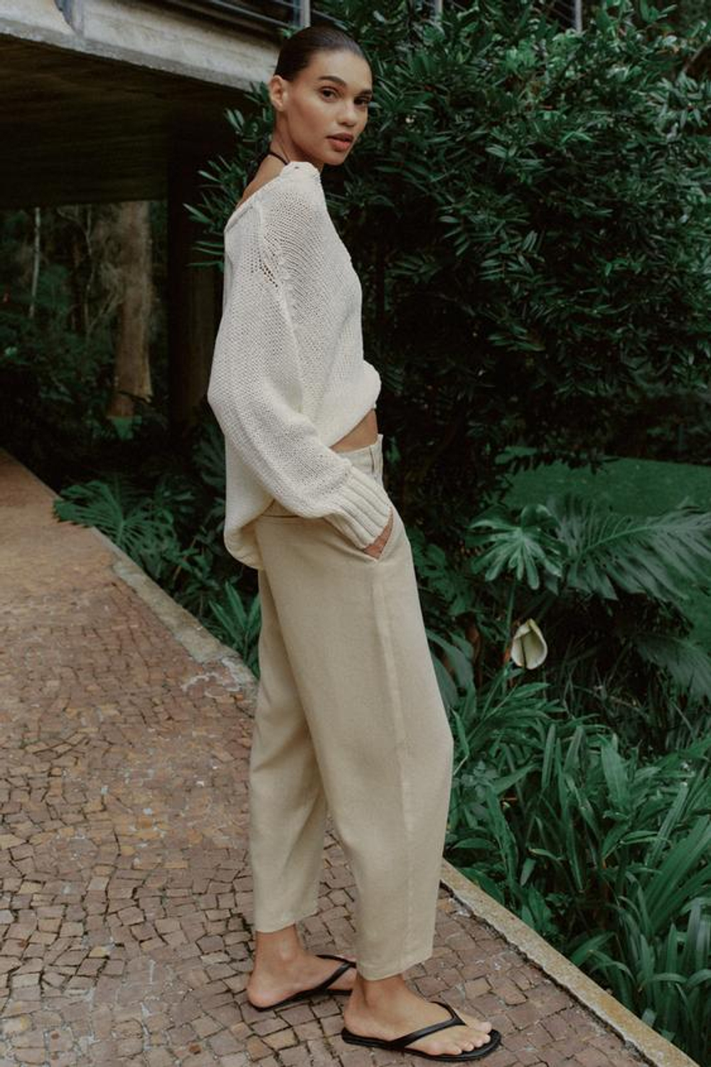 ZARA БРЮКИ CARROT FIT С ДЕКОРАТИВНОЙ СТРОЧКОЙ ИЗ ЛЬНА, ПЕСОЧНЫЙ