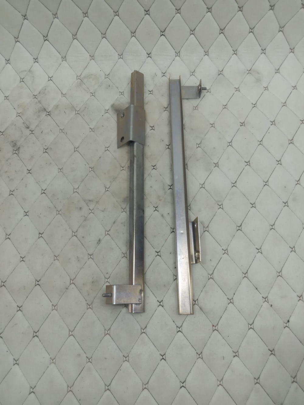 Направляющие стекла ВАЗ 2105, 2107 задние пара