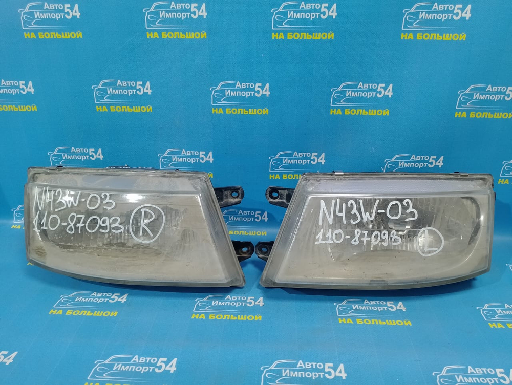 Фара передняя левая MITSUBISHI CHARIOT 1991-1997