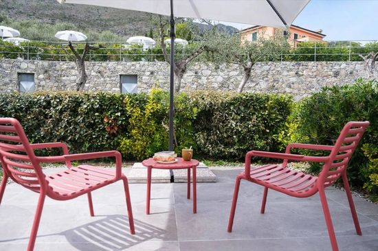 Лаунж кресло Doga Relax пластиковое красное Nardi Италия