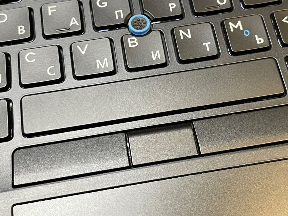 14" Ноутбук Dell Latitude E7480 (2560x1440, Intel Core i5-7300U, RAM 8ГБ,SSD 256ГБ, Intel HD Graphics 520, Win 10Pro)