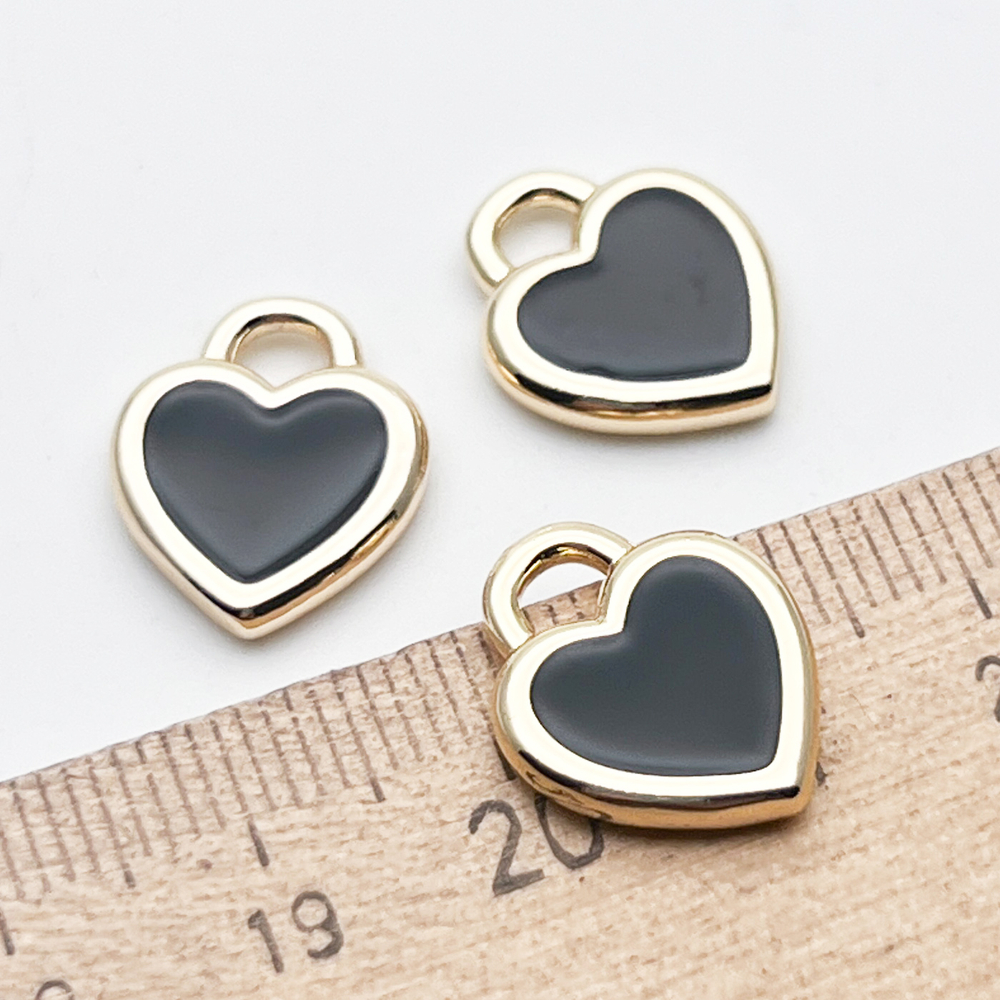 Подвеска Сердце, цвет золото+черный, размер 15*13 мм, цена за 1 шт