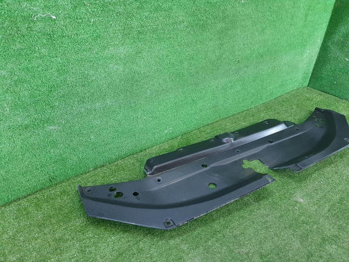 Кожух замка капота Toyota Land Cruiser Prado 150 (2017-н.в.)