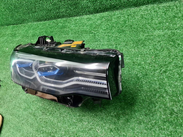Фара правая BMW X7 G07 (2019-2022) Laser Light