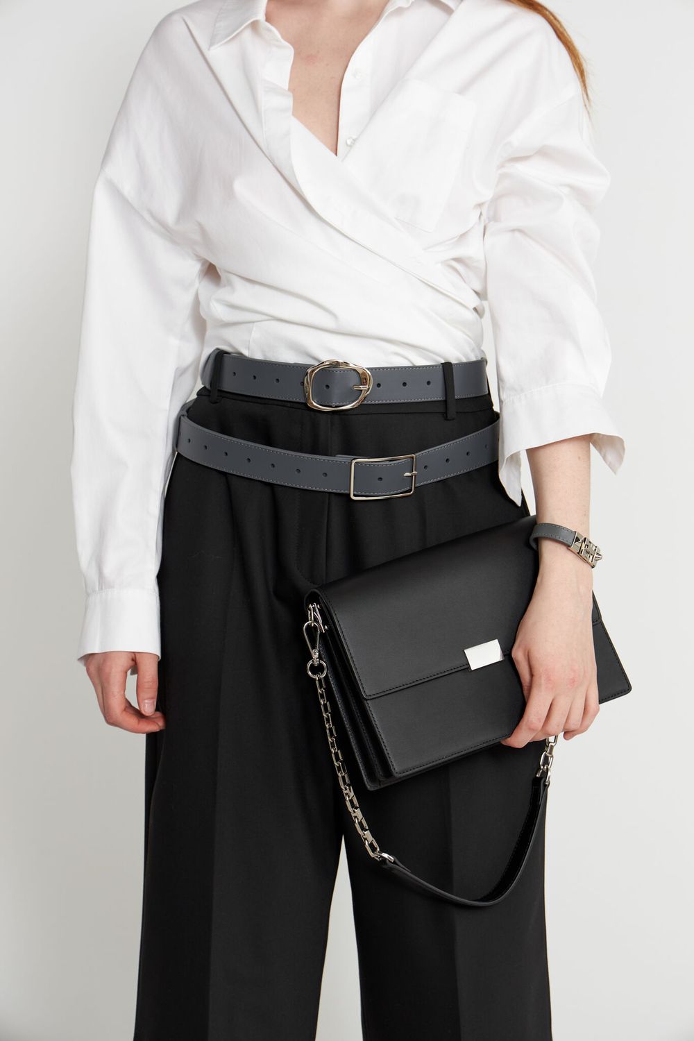 БАЗОВЫЙ РЕМЕНЬ С ПРЯМОУГОЛЬНОЙ ПРЯЖКОЙ GRAPHITE