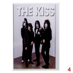 Магнит KISS