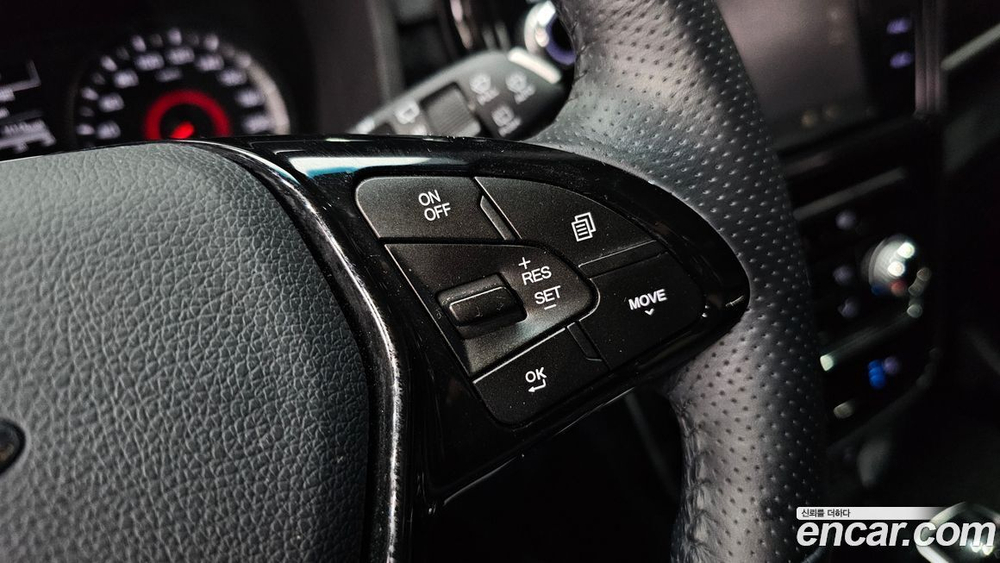 KG Mobility (Ssangyong) Very New Tivoli Бензин 1.5 2WD (11.2020)