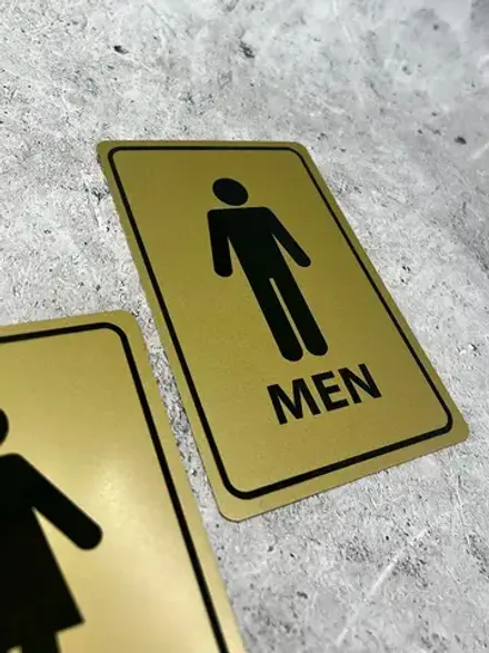 Табличка Туалет, металл