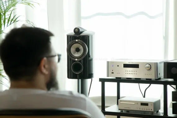 Auris Jazz Alaskan White Oak + Ortofon 2M Blue + Rotel RA-1592 MKII Silver + Amphion Argon3LS Full White