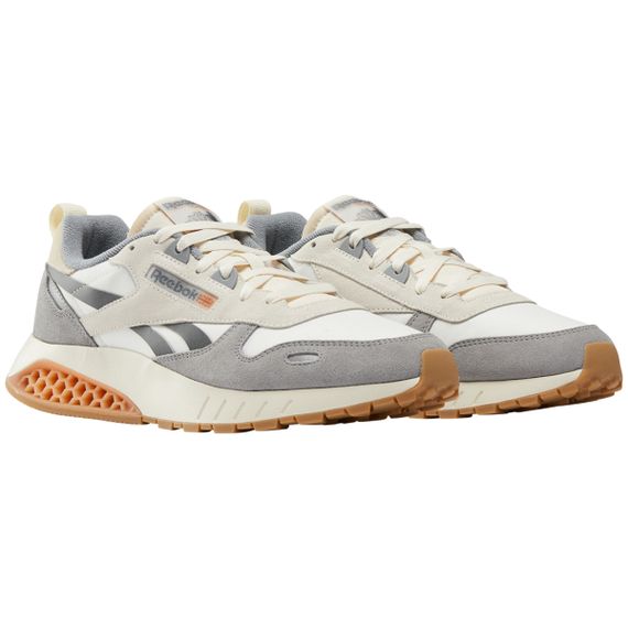 Кроссовки Reebok бежевые с низким содержанием жира