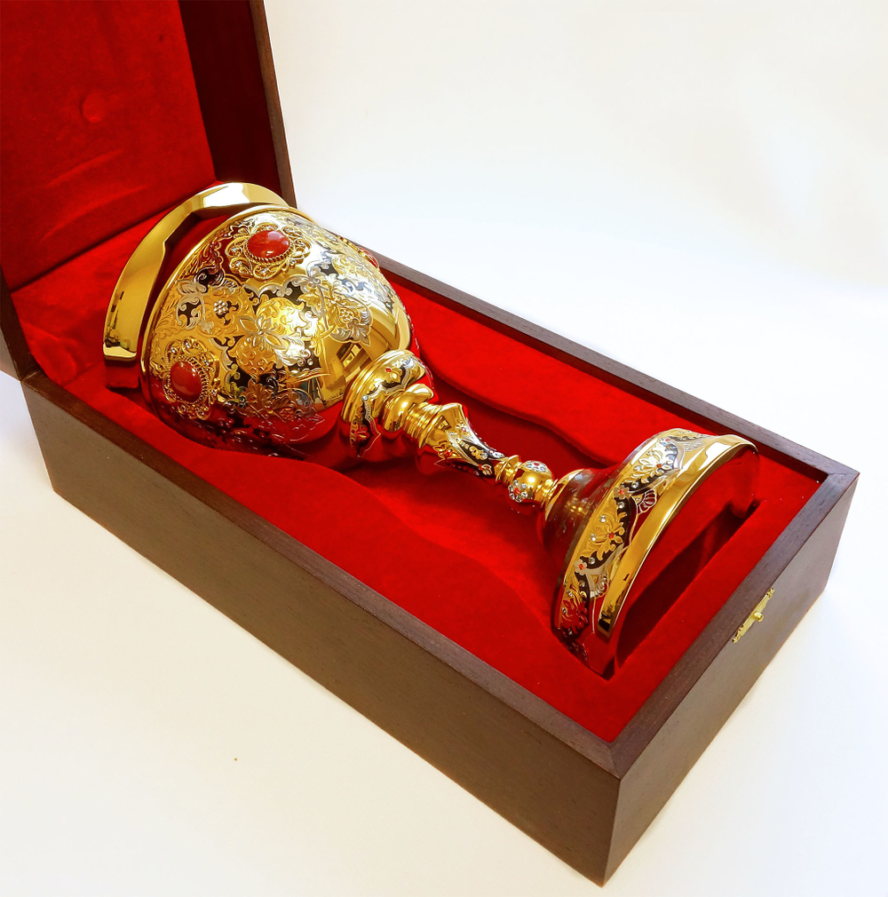 Кубок c яшмой "Златоуст"