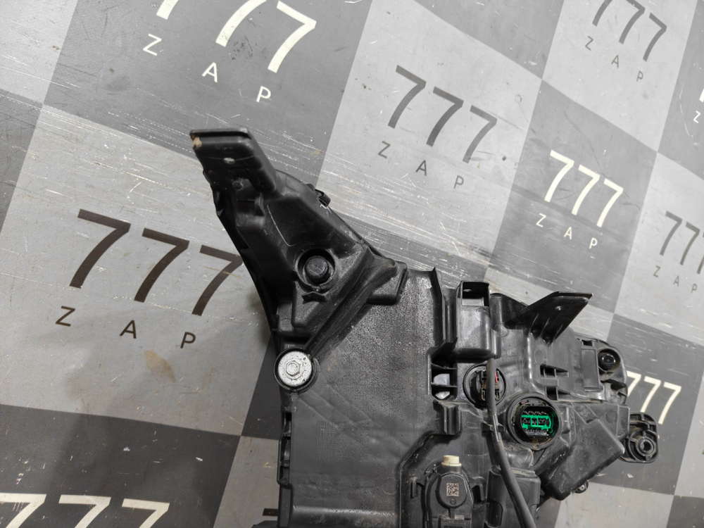 Фара левая GAC GS8 2 21-нв Б/У Оригинал 7210001DRS0001