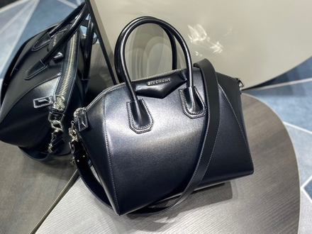 Givenchy Antigona Small 28 cm
