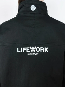 Куртка с высокой горловиной