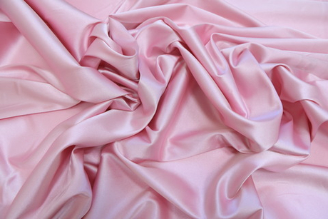 Атлас стрейч светло-розовый