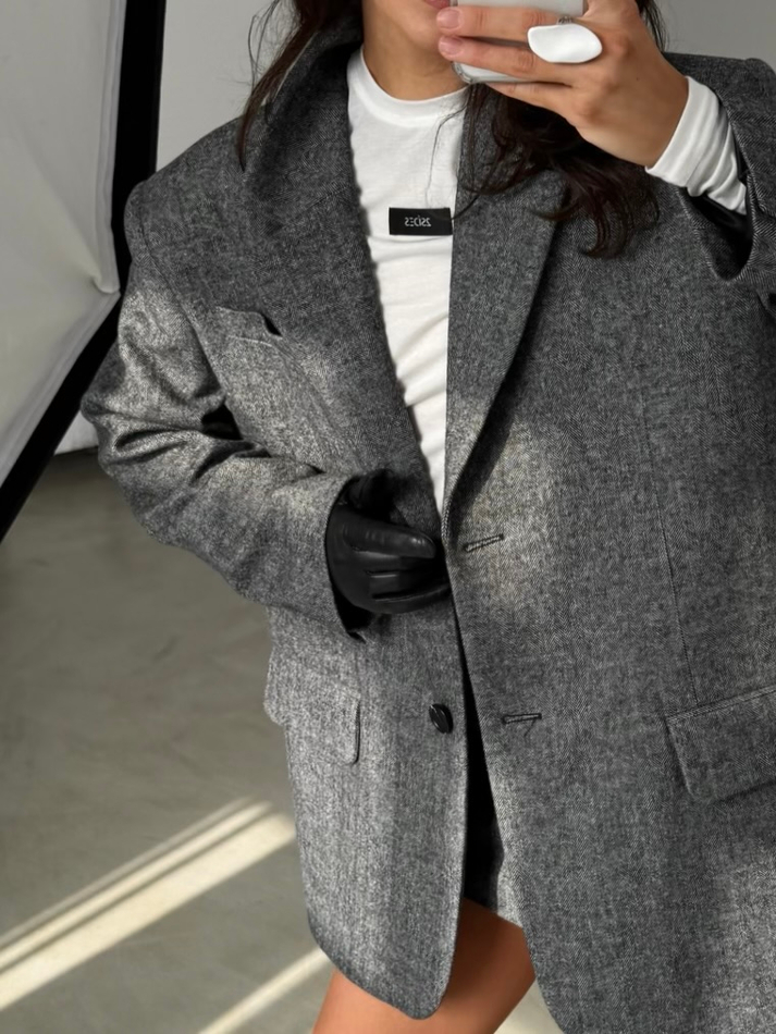 Пальто пиджак серое в елочку