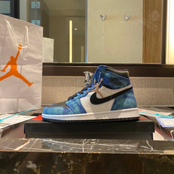Кроссовки Nike Air Jordan 4
