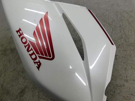 Пластик боковой правый Honda NC700 RC61 64201-MGS-D100