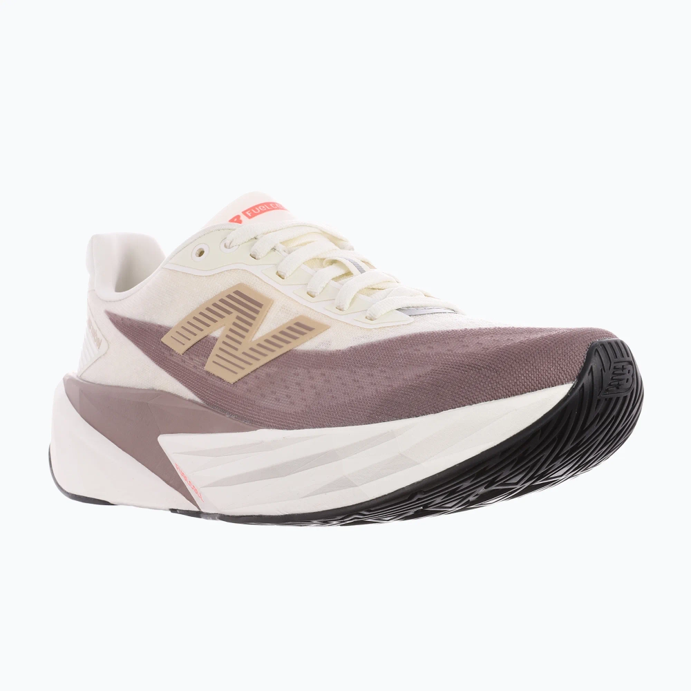 Женские Кроссовки для бега New Balance FuelCell Rebel V5 angora