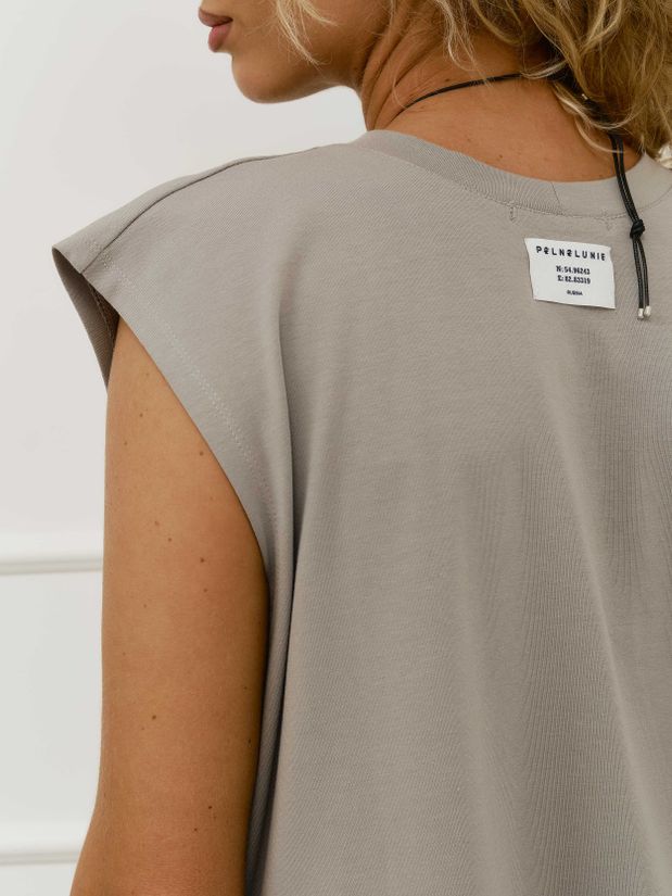 Платье с воланами буквы, серый