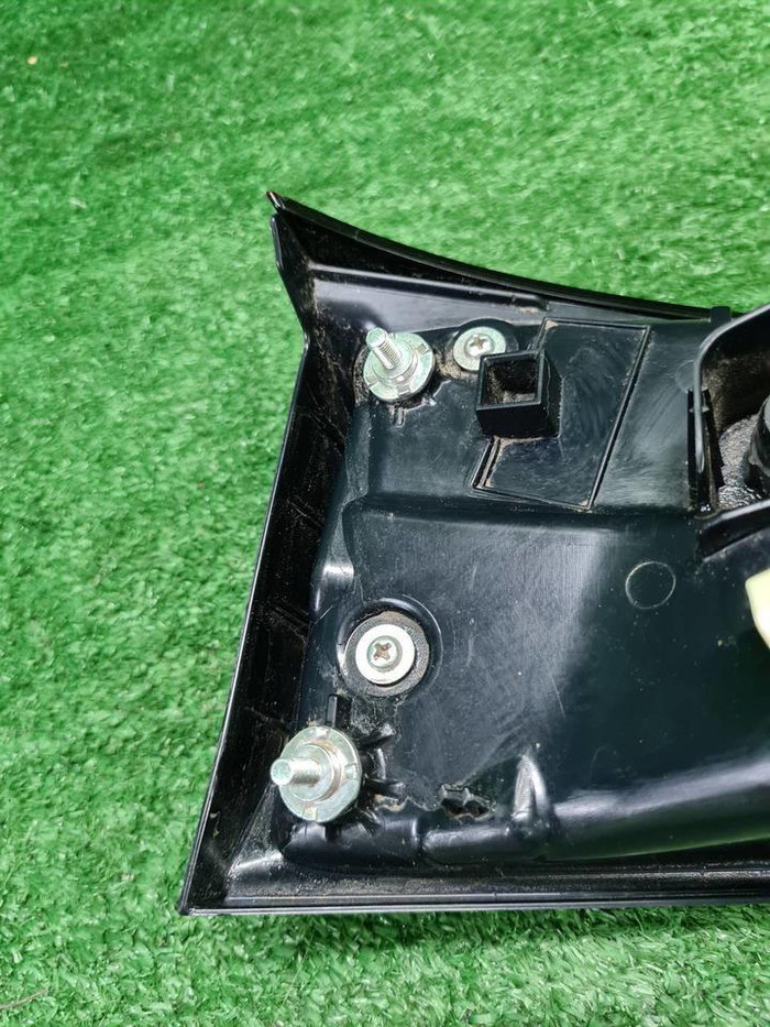 Фонарь правый внутренний Toyota Highlander 4 U70 (2019-н.в.)