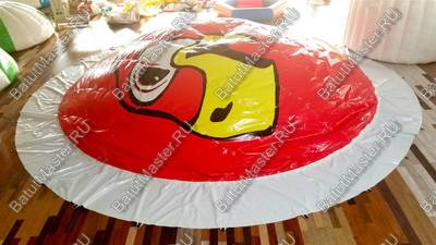 Надувная подушка для установки в грунт «Красная Птица», 8×8×2 м