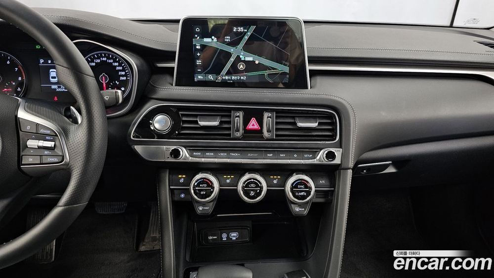 Genesis G70 2.0T (10.2019)