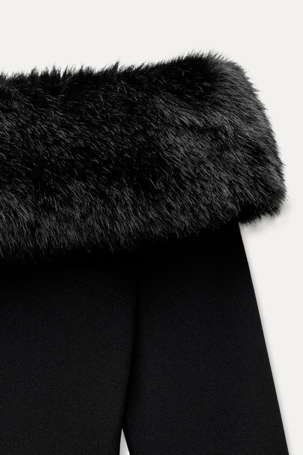 ZARA ТОП С ДЕТАЛЬЮ ИЗ ИСКУССТВЕННОГО МЕХА, ЧЕРНЫЙ