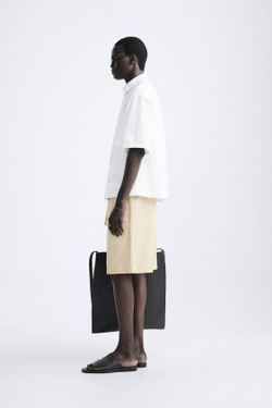 ZARA ШОРТЫ ИЗ ХЛОПКА И ЛИОЦЕЛЛА С РЕЛЬЕФНЫМ УЗОРОМ, СВЕТЛО-БЕЖЕВЫЙ