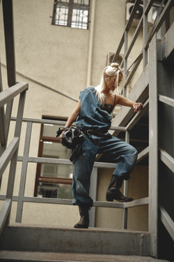 Upcycling комбинезон объемный