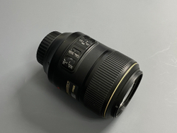 Nikon 105mm 2.8G IF-ED AF-S VR Micro-Nikkor