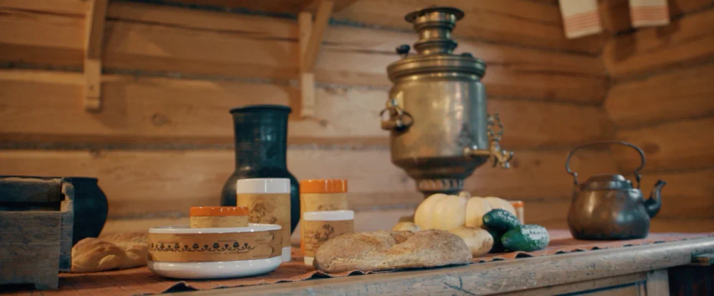 Кружка большая фарфоровая без ручки с цитатами А.С. Пушкина на бересте. Пушкин - наше всё.