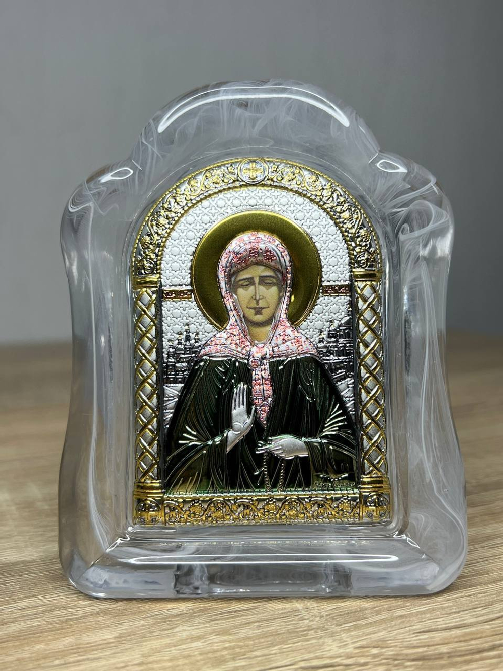 Матрона, икона арочная, белое муранское стекло, эмаль 86х112