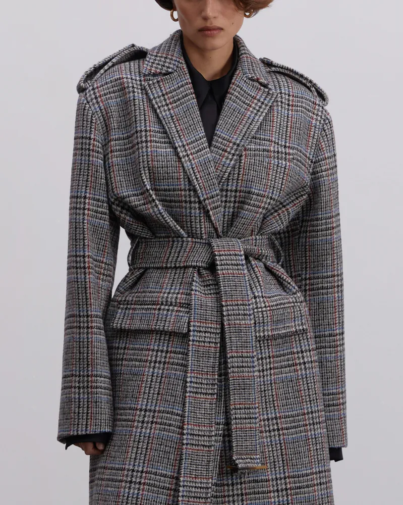 Классическое пальто из шерсти в клетку серое