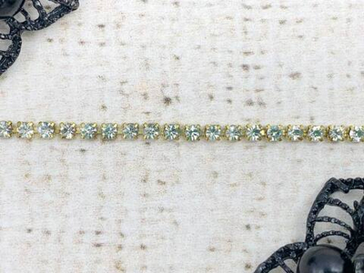 Цепь со стразами, ss 8.5, ш. 2,5 мм, золото