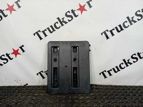 Крышка ящика АКБ 2018г.