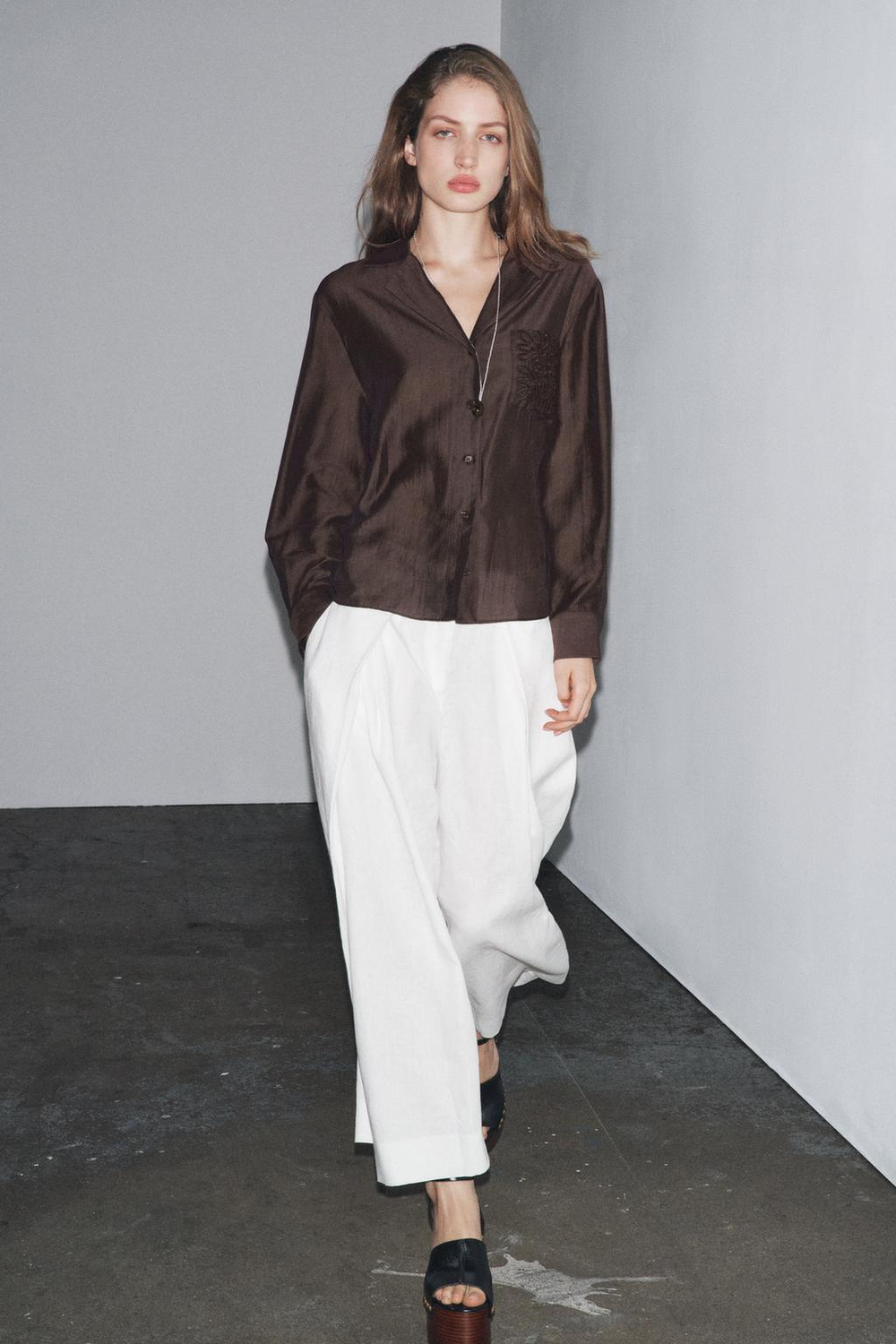 ZARA РУБАШКА С ВЫШИВКОЙ — ZW COLLECTION, КОРИЧНЕВЫЙ