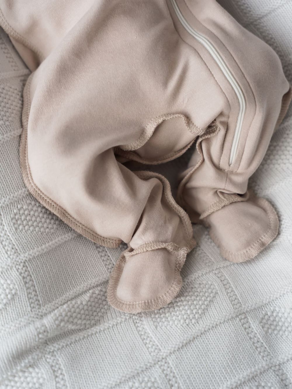 Слип с закрытой ножкой "Крем-брюле" 0+