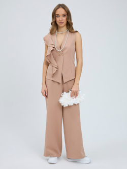 Костюм нарядный двойка брючный с жилеткой бежевый