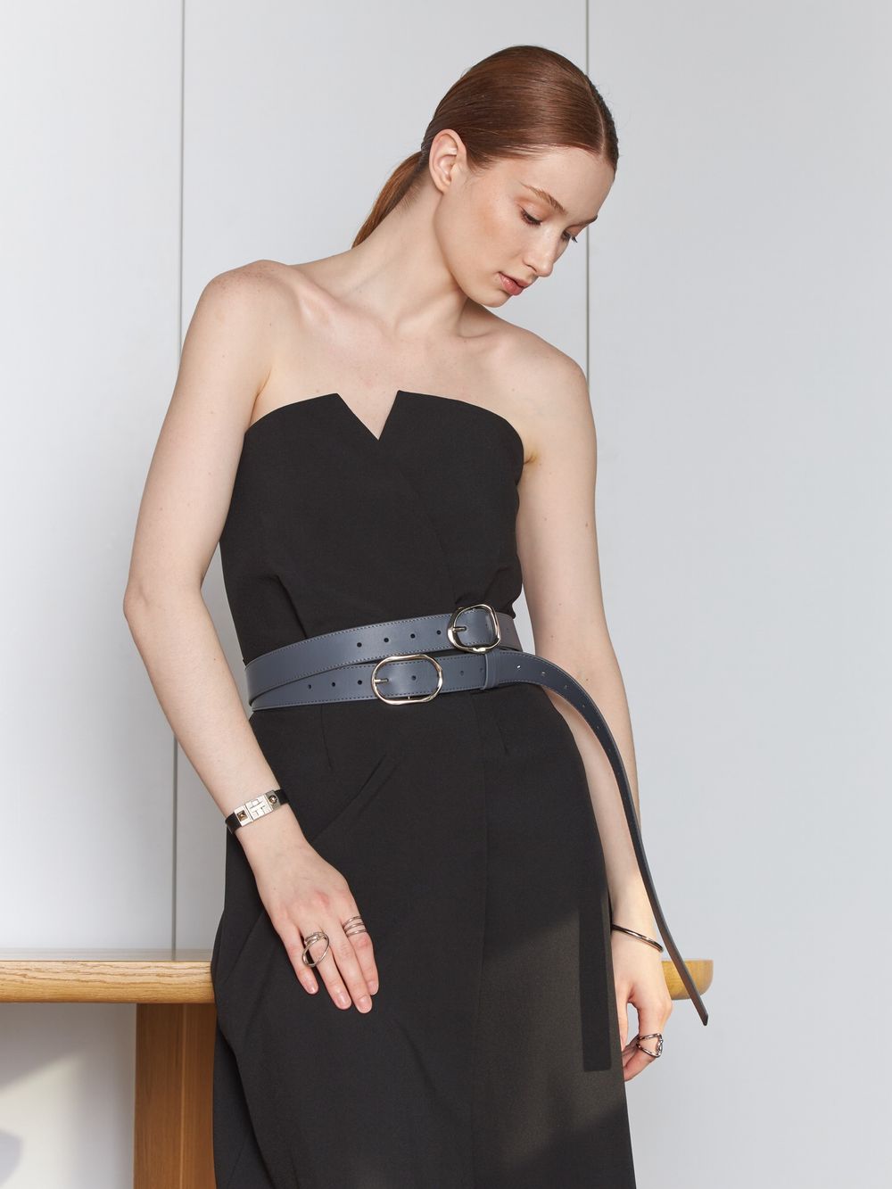 БАЗОВЫЙ РЕМЕНЬ С МЯТОЙ ПРЯЖКОЙ GRAPHITE