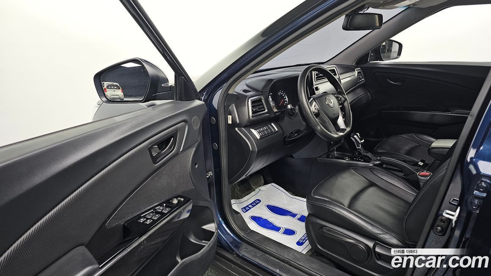 KG Mobility (Ssangyong) Very New Tivoli Дизель 1.6 2WD (11.2019)
