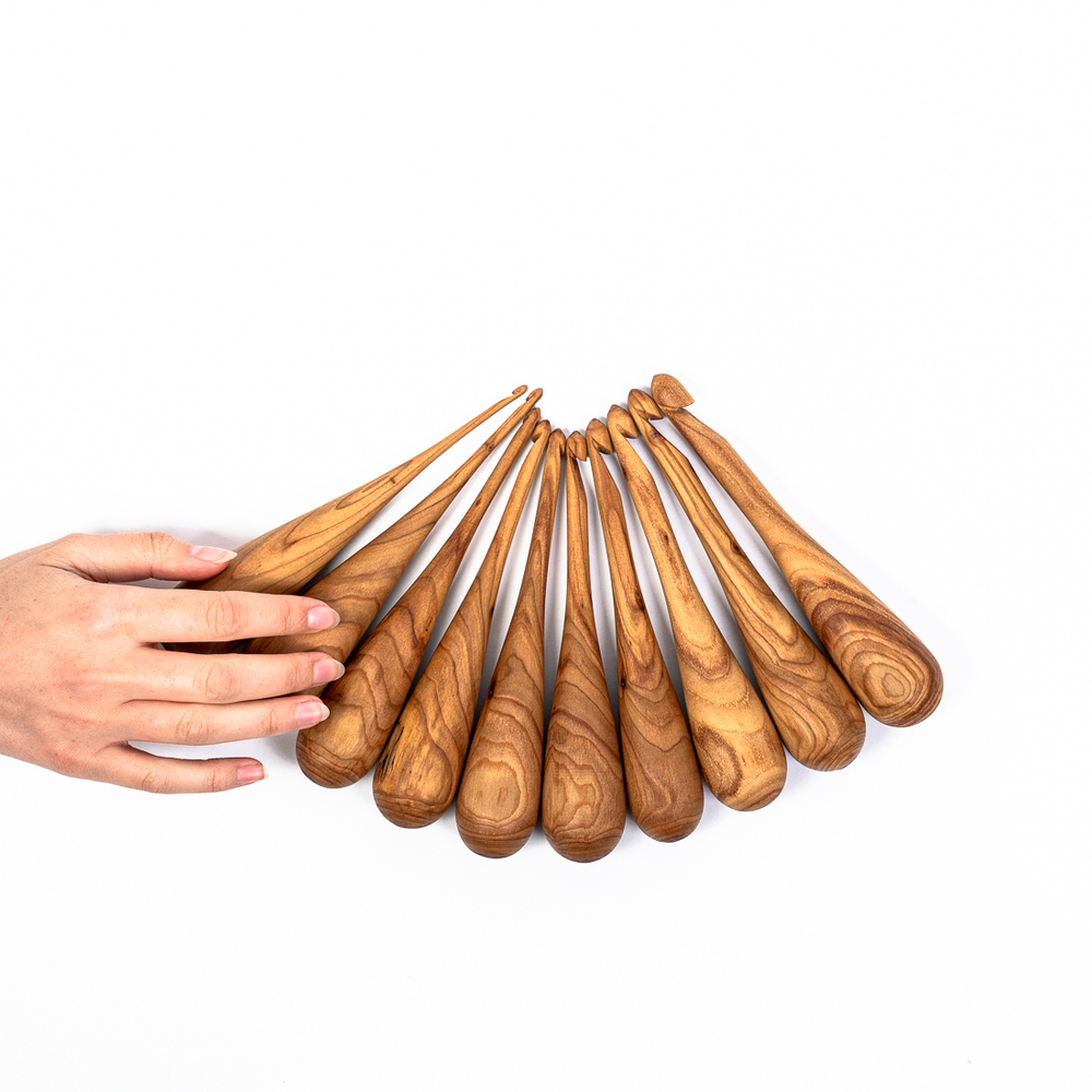 Набор деревянных крючков для вязания 10 шт. (3-12мм.) KN17