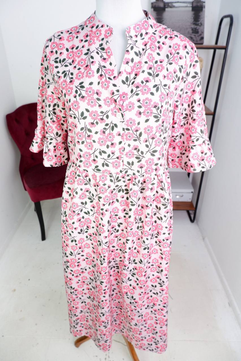 Платье длинное с красивым принтом, маркировка L, визуально на 48 размер