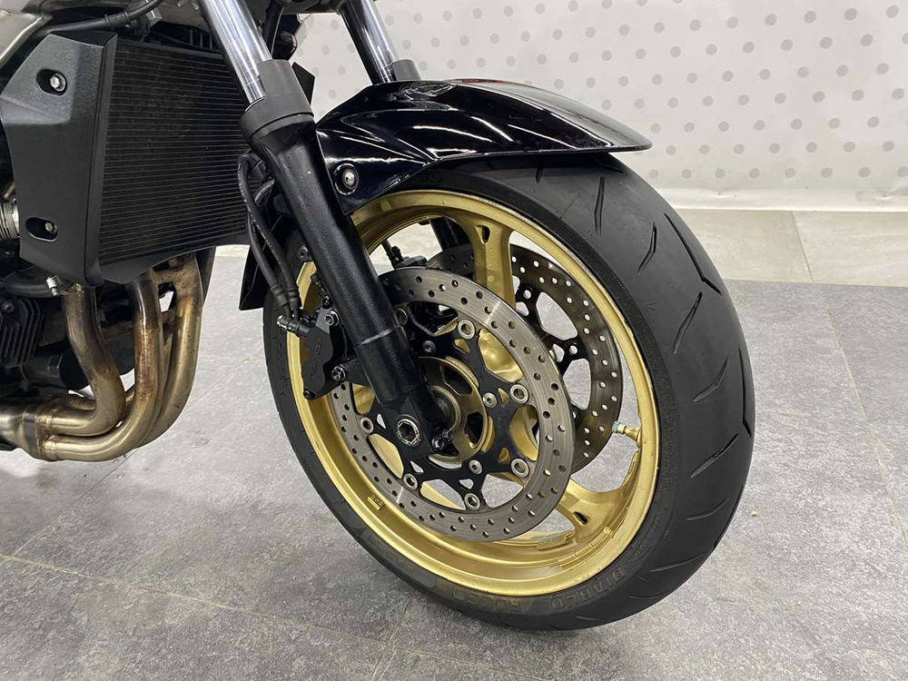 Suzuki GSR400 2006