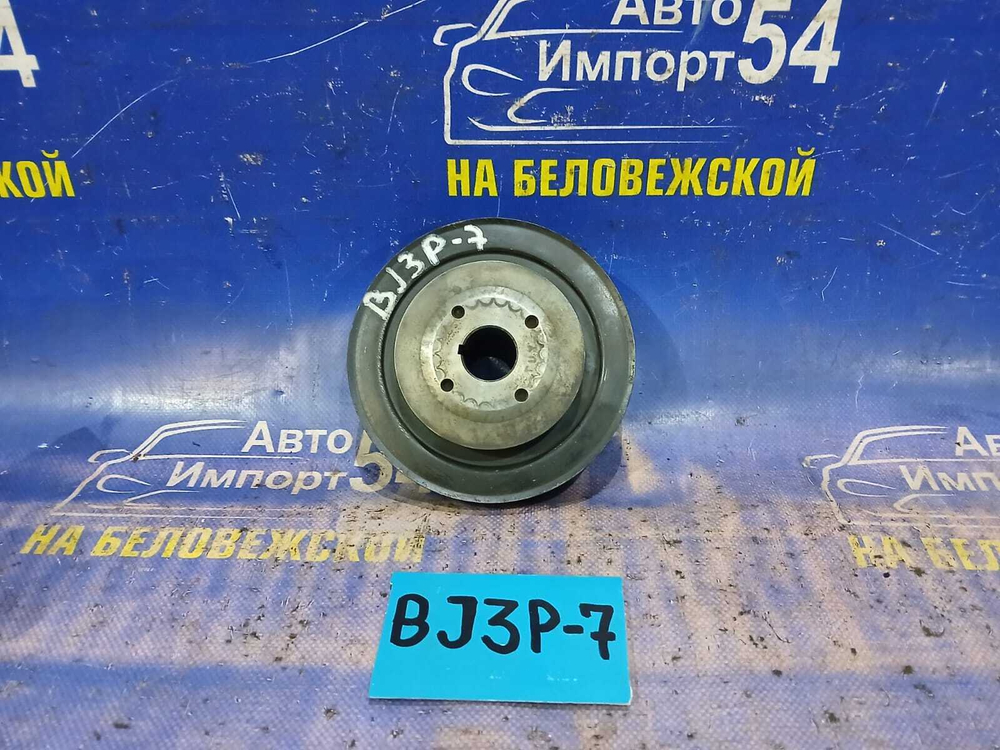 Шкив коленвала MAZDA FAMILIA 2001